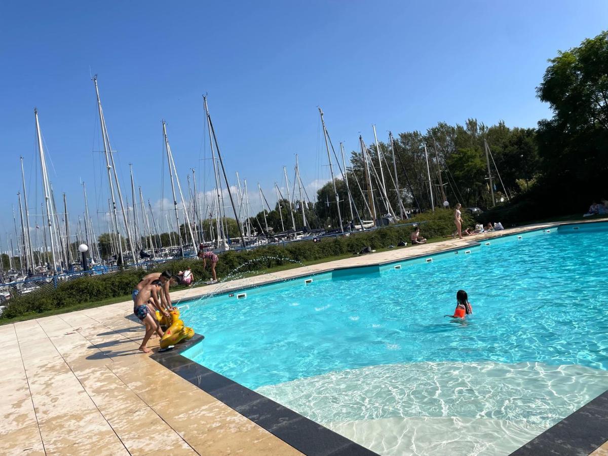Holiday Caravan Holle Poarte Маккум Екстер'єр фото