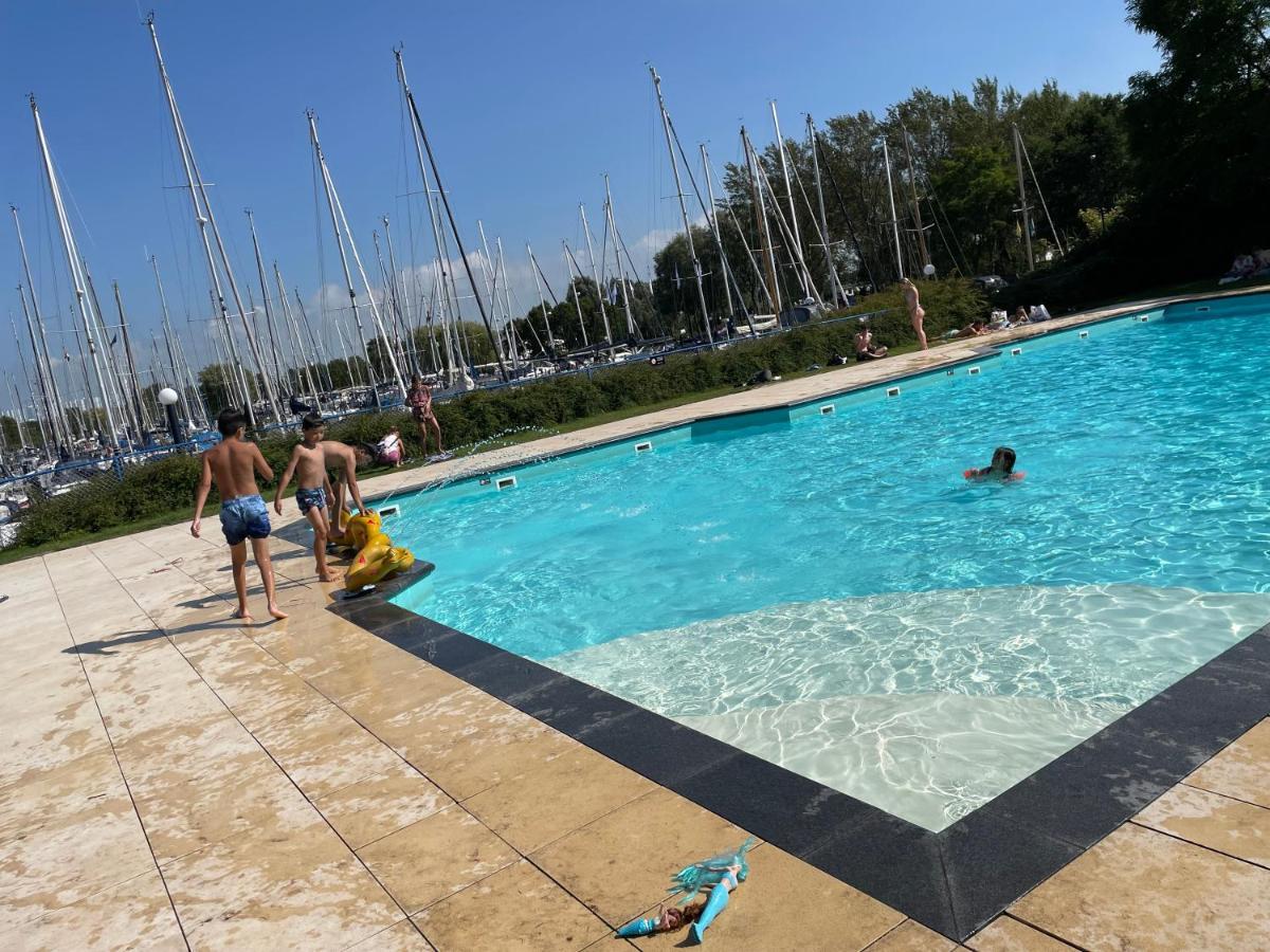 Holiday Caravan Holle Poarte Маккум Екстер'єр фото